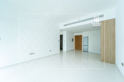 Private Beach Access | Ain Dubai View | Bright - Interior view