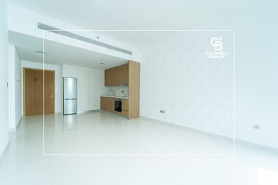 Private Beach Access | Ain Dubai View | Bright - Interior view