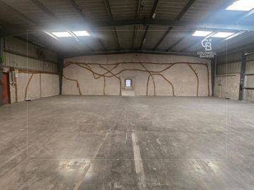 ROAD FACING|STAND ALONE|100+KW - Interior view