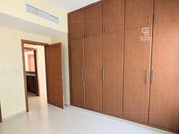 Courtyard Access | Chiller Free | Al Samar - Interior view