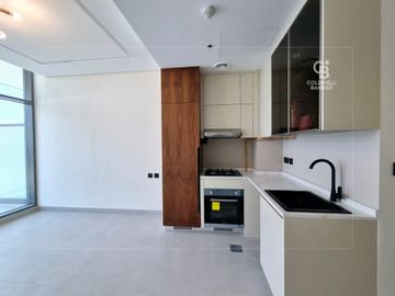 Brand New | Close to Metro | Sunset View - Interior view