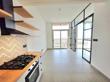 Skyline View | Luxury Living | Vacant - Interior view