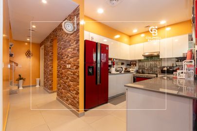 Exclusive | 4 Bed Villa | Corner Unit | Huge Plot - Interior view