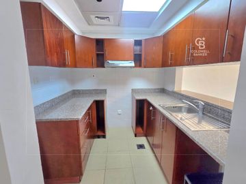 Elegant Loft | Spacious | High Floor - Interior view
