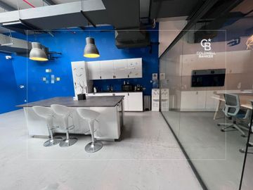 FULLY FITTED | SPORTS FACILITY | PRIME LOCATION - Interior view
