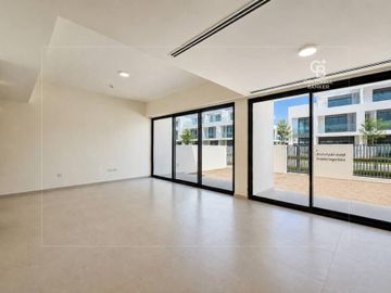 Spacious 3BR | Near Amenities | Single Row - Interior view