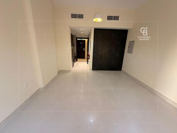 VACANT | READY TO MOVE | SEMI FURNISHED - Interior view