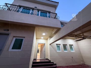 Modern Villa | Shared Amenities | Prime Area - Interior view
