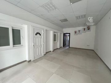 Prime location | Spacious offices | 24 KW - Interior view