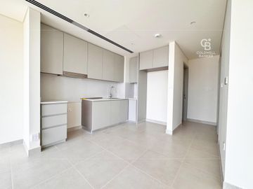 Brand New | 3 Bedroom + Maids | Close to Amenities - Interior view