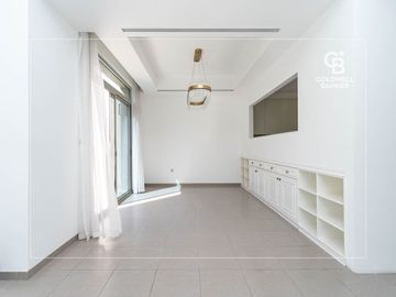 Reem Community | End Unit | Single Row - Interior view