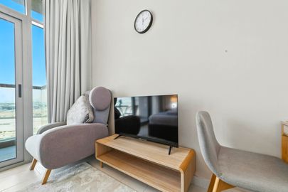 Hot Deal | Multiple Cheques | Near Metro - Interior view