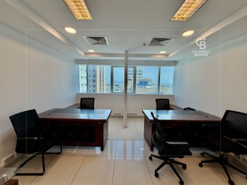 2 Partitions, Panoramic View, Natural Light - Interior view