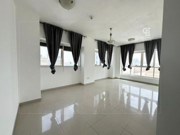 Huge Terrace | Cornet Unit | Large Layout - Interior view