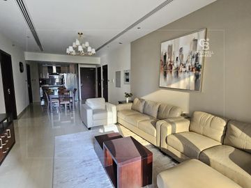 Burj Khalifa View | Spacious | Fully Furnished - Interior view