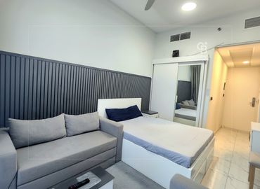 Fully Upgraded | Open View | High Floor | Metro - Interior view