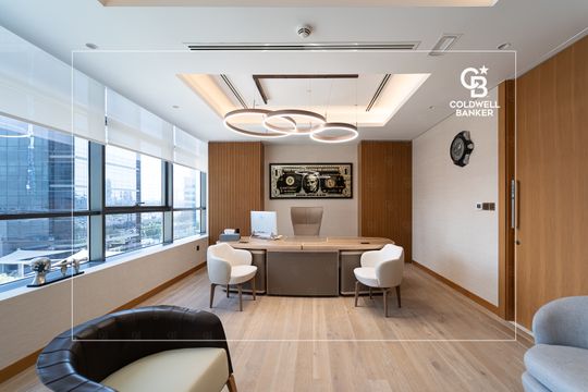 fitted space prime location in tower 1 - Dubai property