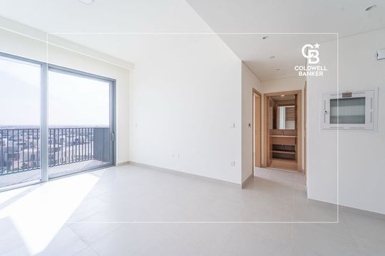 Walk-in Closet l Closed Kitchen l Spacious 3 BR - Dubai property