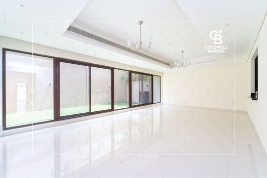 Good Location | Bright | Gated Community - Dubai property