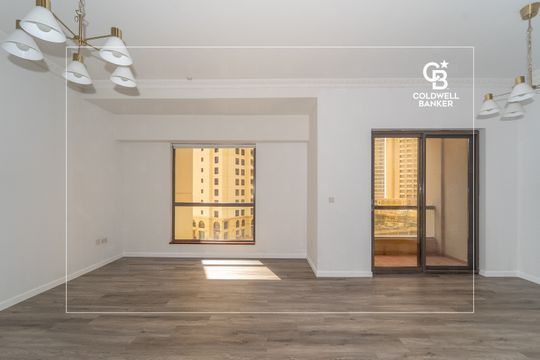 Vacant | Spacious Layout | Prime location - Dubai property