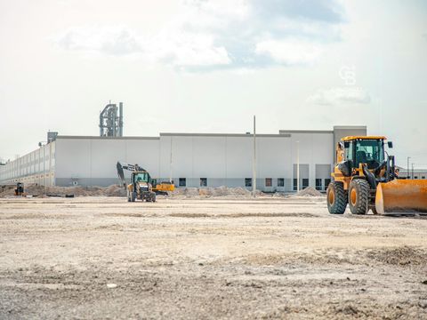 Open Yard | Fenced | Cheapest - Dubai property