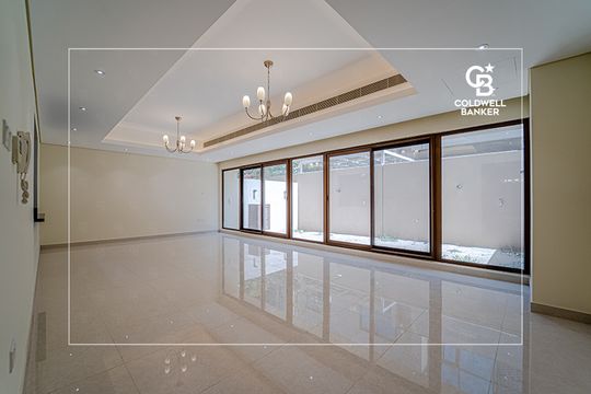 Bright | Spacious Layout | 4BR Plus Maid - Dubai property