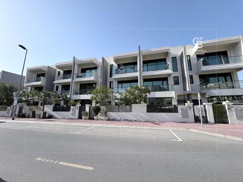 Luxury Furnished 4BR+Maid Villa | Private Lift - Dubai property