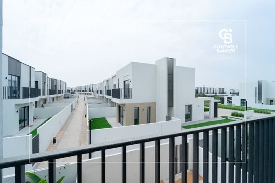 Partial Single Row | Gated Community | Vacant Soon - Dubai property