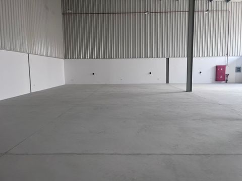 INSULATED| 40KW POWER | ROAD FACING - Dubai property