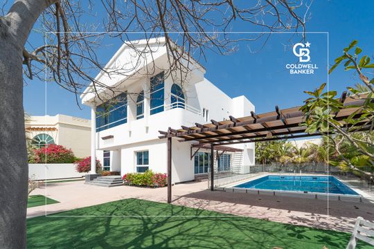 HIGH-END VILLA | PRIVATE POOL AND GARDEN - Dubai property