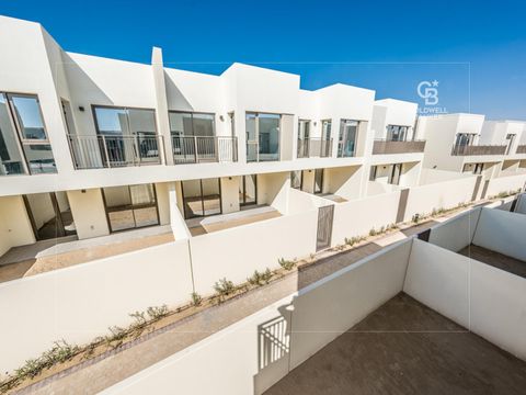 Gated Community | Next to Amenities | Corner Unit - Dubai property