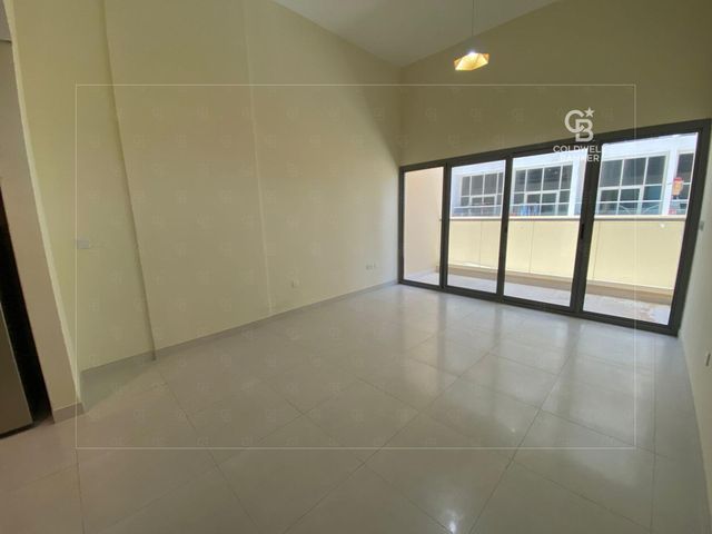 Vacant | Spacious Studio I 8% ROI