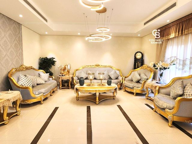 Vastu Compliant | Single Row | Upgraded | Spacious