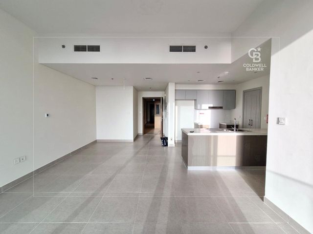 High Floor | Downtown | Full Seaview